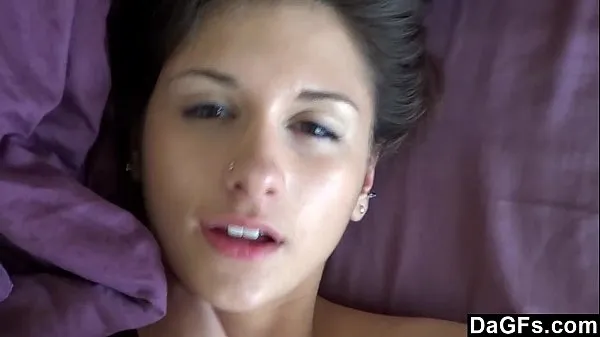 Guarda Dagfs - Dolce ragazzina scopata in POV sul suo letto clip calde