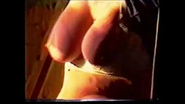 Assista Tormento de tetas e palmadas clipes quentes