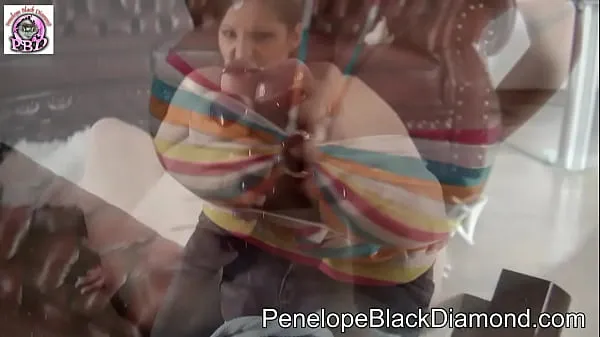 Oglądaj Penelope Black Diamond Footjob Preview ciepłe klipy