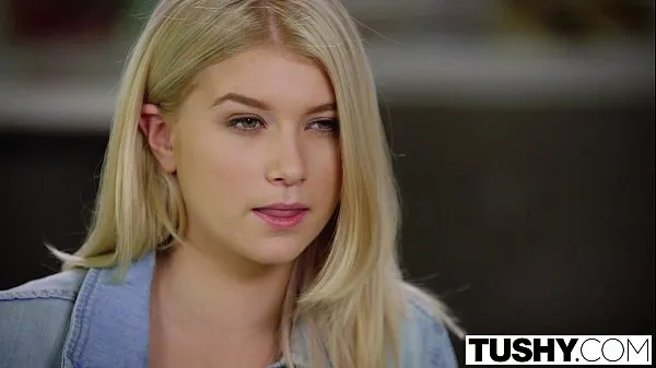 TUSHY Hot Teen AryaFaeが最初のアナルを取得ウォームクリップをご覧ください