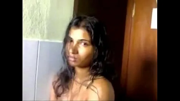 Assista Pagando Boquete no banheiro | More videos with this girl clipes quentes