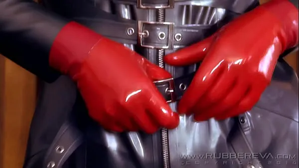 따뜻한 클립RubberEva My Rubber Bondage Slut Part 4 감상하세요