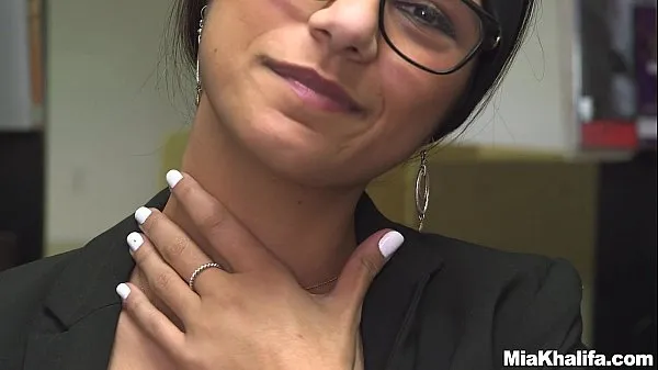 Regardez Voici mon corps, j'espère que vous l'aimerez - Mia Khalifa (mk13825 clips chauds