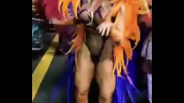 Regardez Juju salimeni vilain au carnaval clips chauds