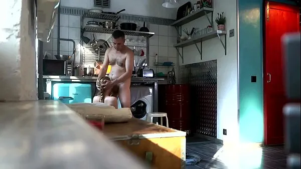 Czech teen Perfect blowjob in the kitchen, Hidden spy camウォームクリップをご覧ください