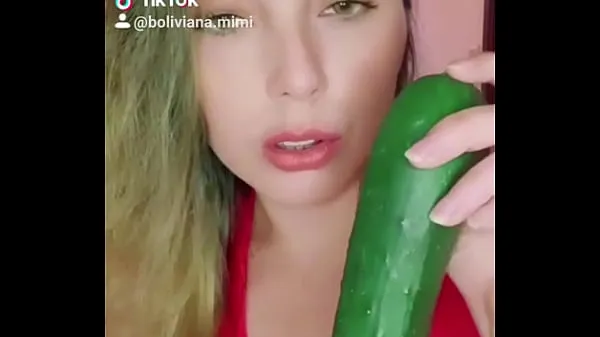 Guarda As soon as I like the cucumber ... follow me on t. .mimi clip calde