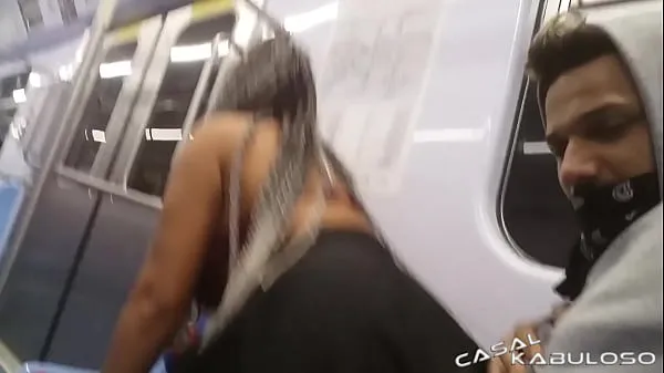 Sehen Sie sich Ein Quickie in der U-Bahn - Caah Kabulosa - Vinny Kabuloso warmen Clips an