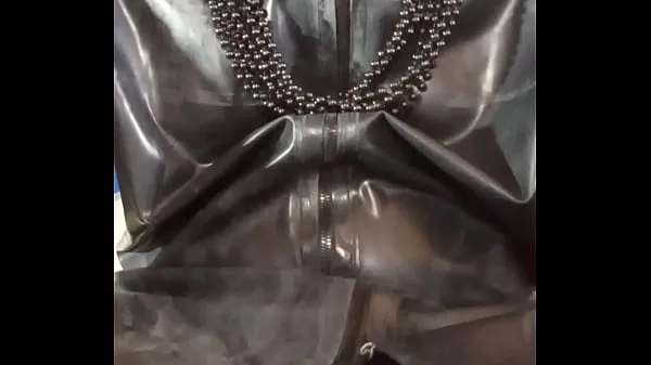 Oglądaj GAY LATEX OUTFIT ciepłe klipy