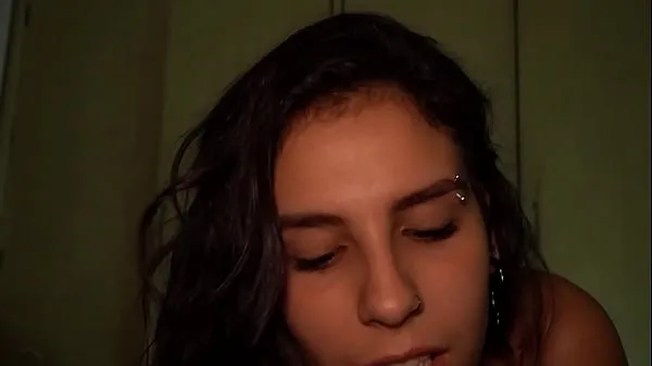 Mira sucking boyfriend's dick and jerking off until he comes in your mouth clips cálidos