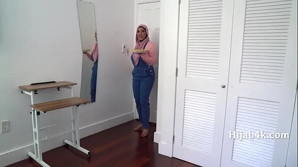 Mira Corrupting My Chubby Hijab Wearing StepNiece clips cálidos