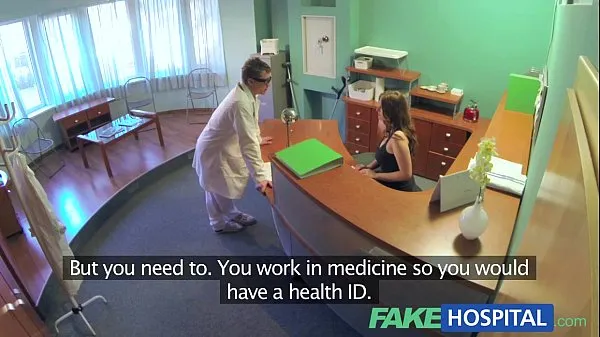 Смотрите Обязательный медицинский осмотр FakeHospital докторами теплых клипах