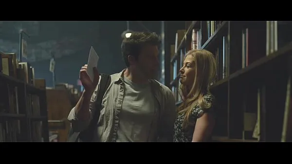 Mira Gone Girl todas las escenas de sexo clips cálidos